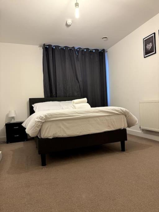 Two Bedrooms Flat In Stratford London Exterior photo